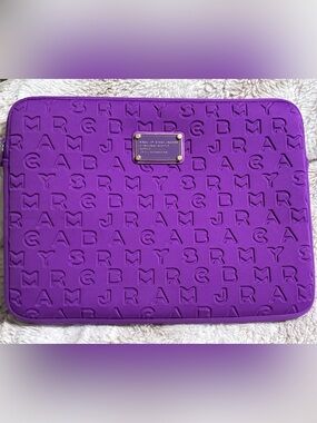 Marc by Marc Jacobs Dreamy Logo Laptop Sleeve